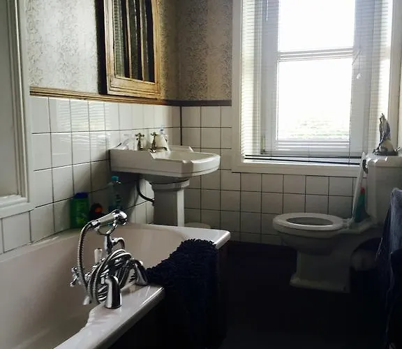 Guest house Bats And Broomsticks