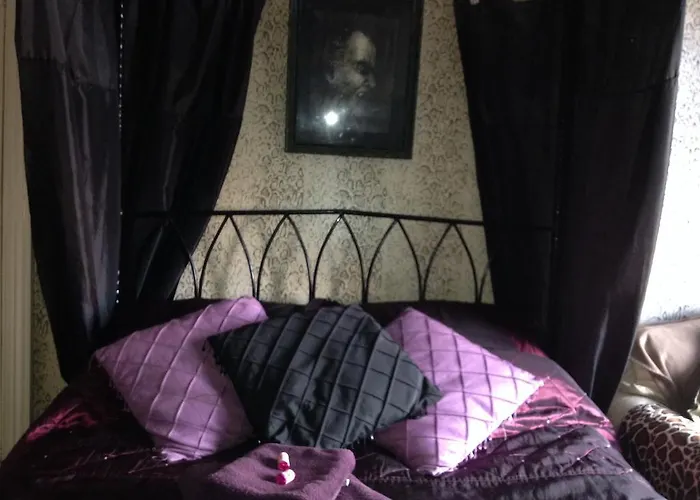 Bats And Broomsticks Guest house