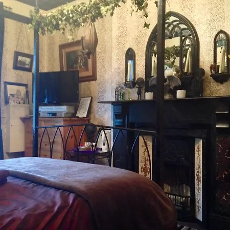 Bats And Broomsticks Гостевой дом 4*