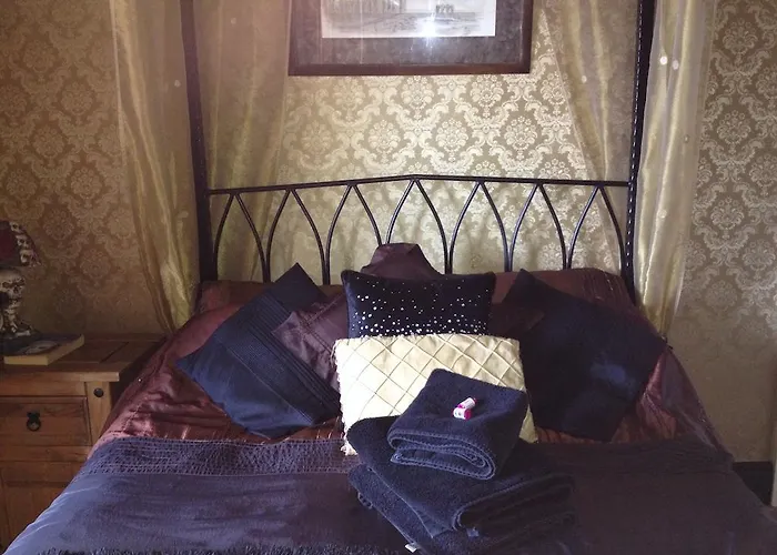 Guest house Bats And Broomsticks Whitby